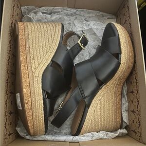 Clark’s Black Espadrille Wedge Sandals with Slingback Strap size 7.5